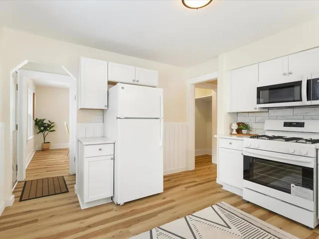 $1,900 | 7643 Rogers Street, Machesney Park, IL 61115