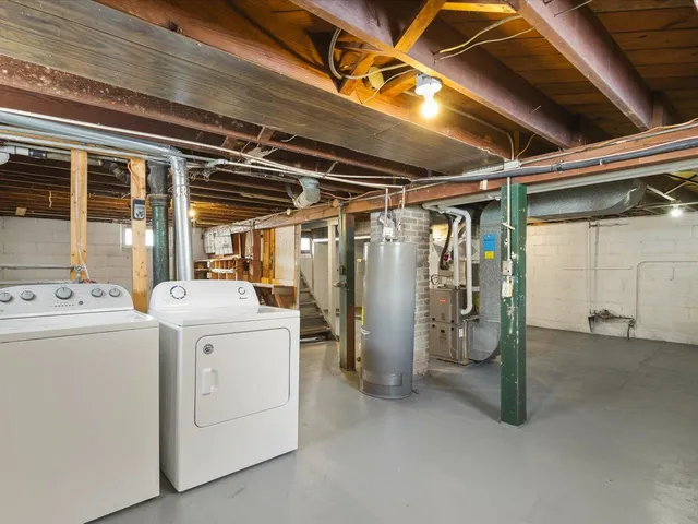 $1,900 | 7643 Rogers Street, Machesney Park, IL 61115