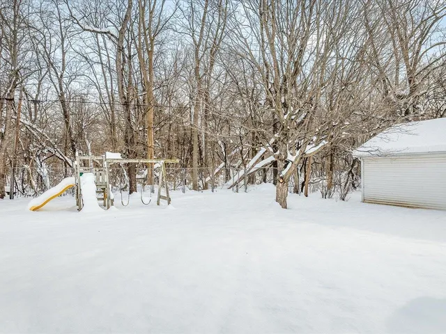 $1,900 | 7643 Rogers Street, Machesney Park, IL 61115