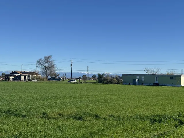 a view of a grassy field