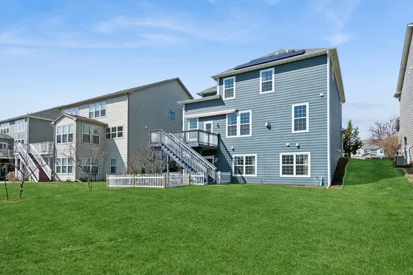 $710,000 | 24 Beverly Lane, Hawthorn Woods, IL 60047