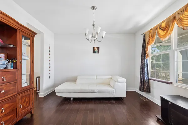 $710,000 | 24 Beverly Lane, Hawthorn Woods, IL 60047