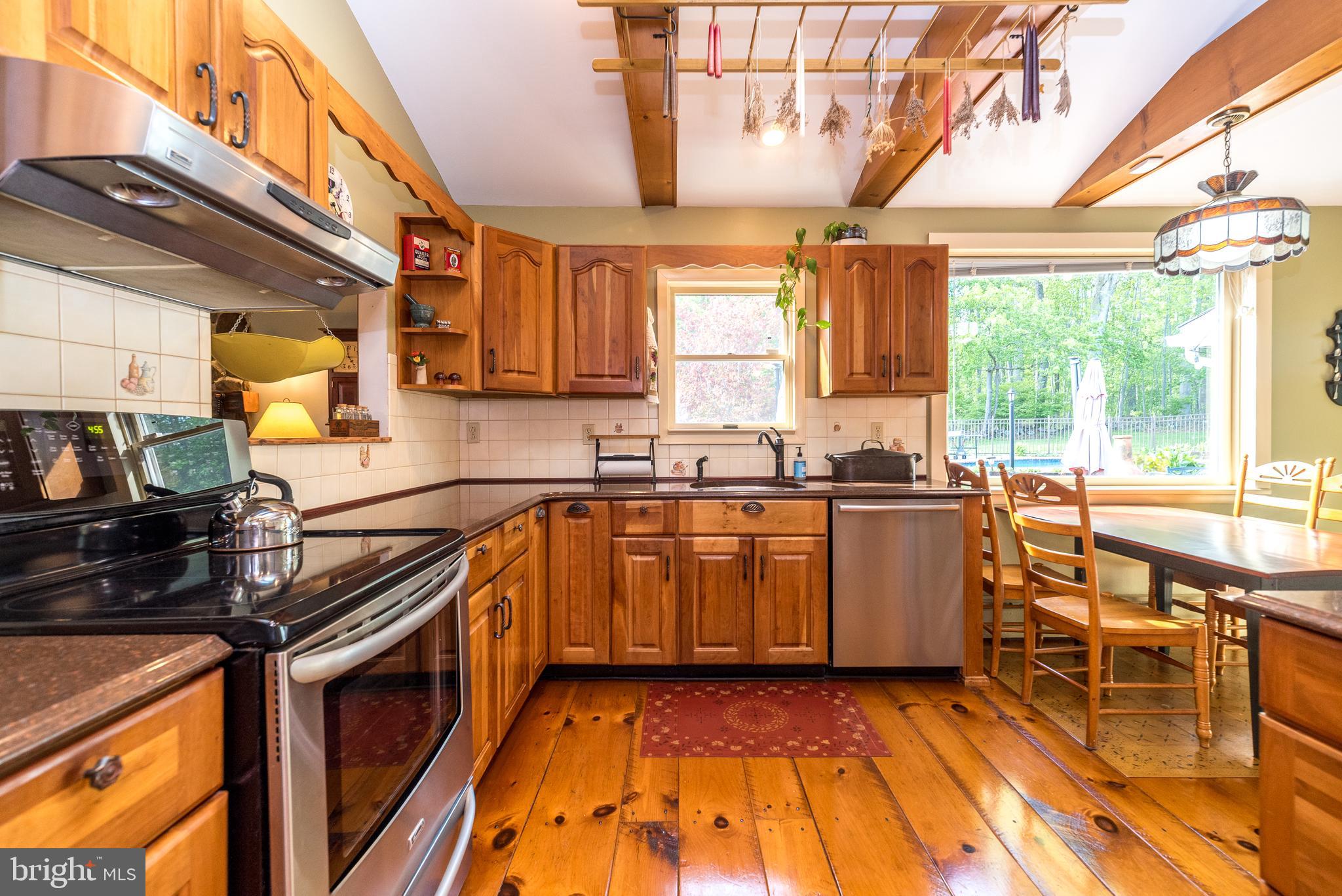 118 Wambold Road Green Lane, PA 18054 - Photo 6 of 104