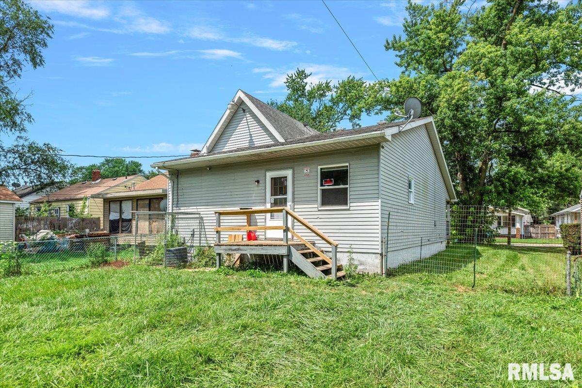 2120 South 13th Street Springfield, IL 62703 - Photo 19 of 26