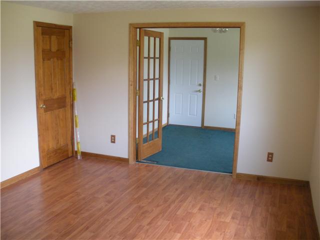 4473 Charlotte Road Columbus, OH 43207 - Photo 4 of 11