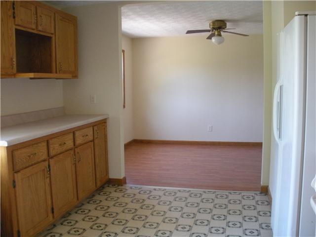 4473 Charlotte Road Columbus, OH 43207 - Photo 6 of 11