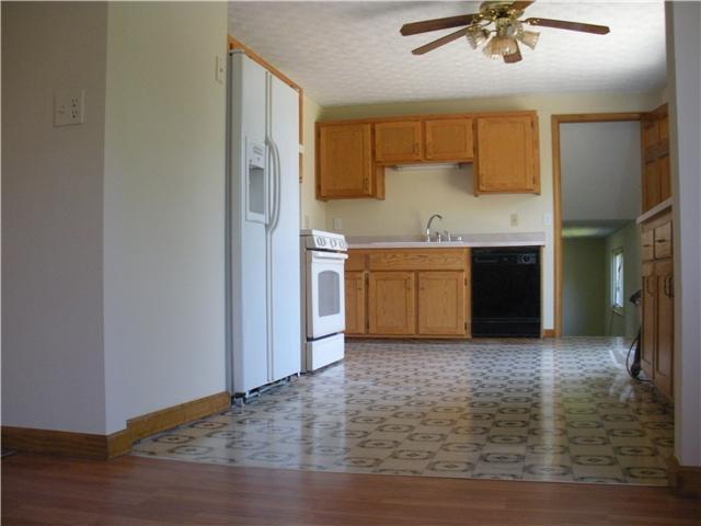4473 Charlotte Road Columbus, OH 43207 - Photo 7 of 11