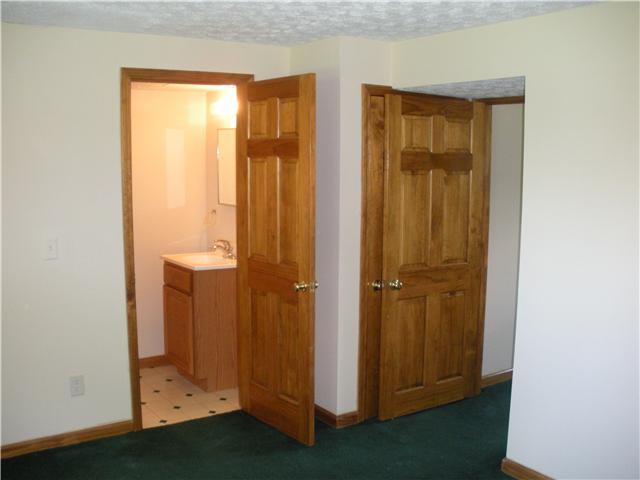 4473 Charlotte Road Columbus, OH 43207 - Photo 8 of 11