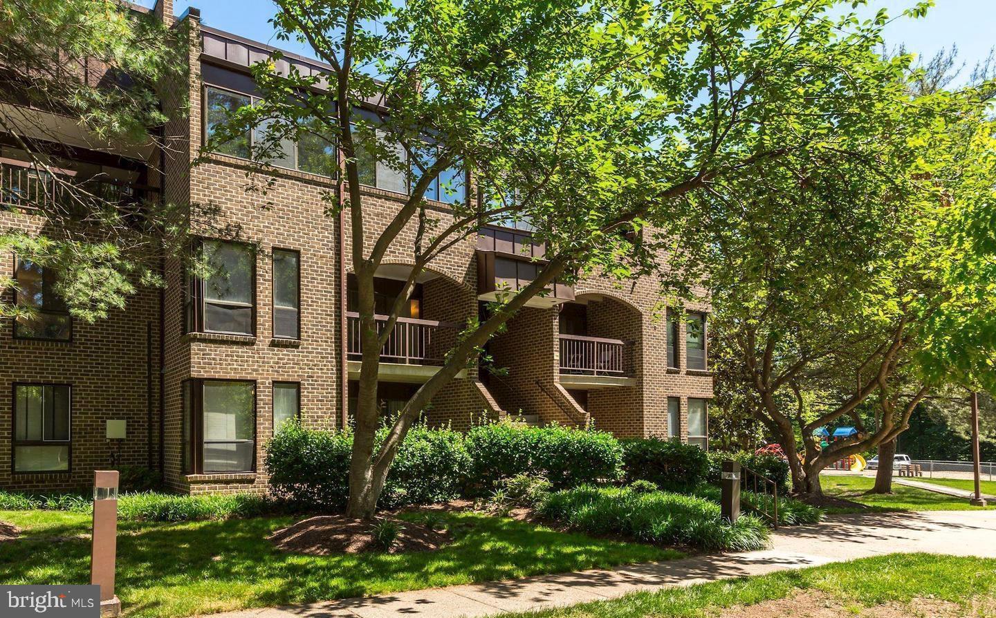 11260 Chestnut Grove Square, Unit 240 Reston, VA 20190 - Photo 2 of 3