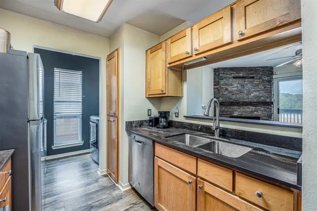 $69,000 | 1505 Ward Road, Unit 128, Baytown, TX 77520