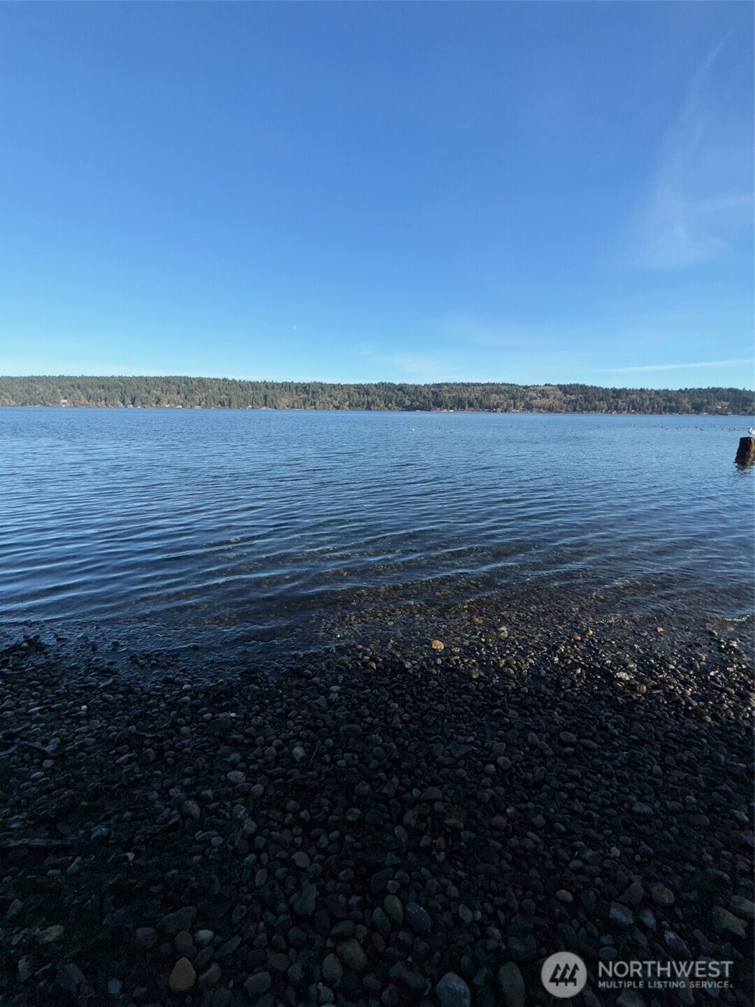 5280 Illahee Road Northeast Bremerton, WA 98311 - Photo 26 of 30 a view of an ocean from a floor