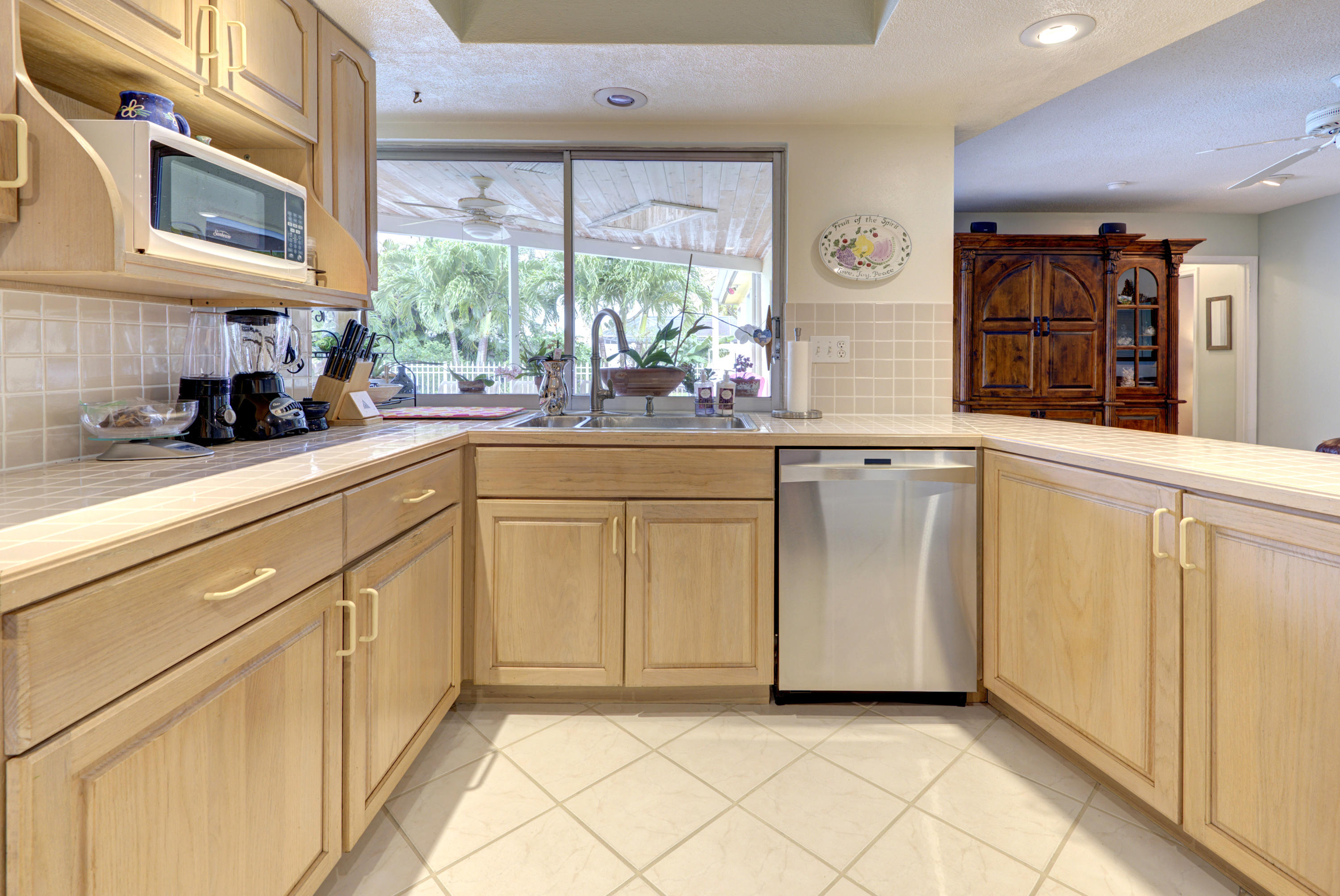 960 Southwest 15th Street Boca Raton, FL 33486 - Photo 10 of 30 DSC_8094
