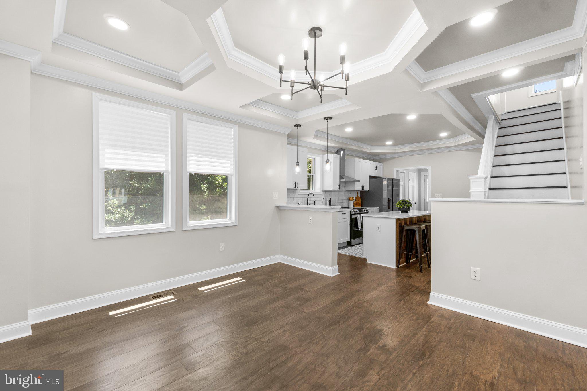 3815 Ridgecroft Road Baltimore, MD 21206 - Photo 6 of 29 Dinning room area