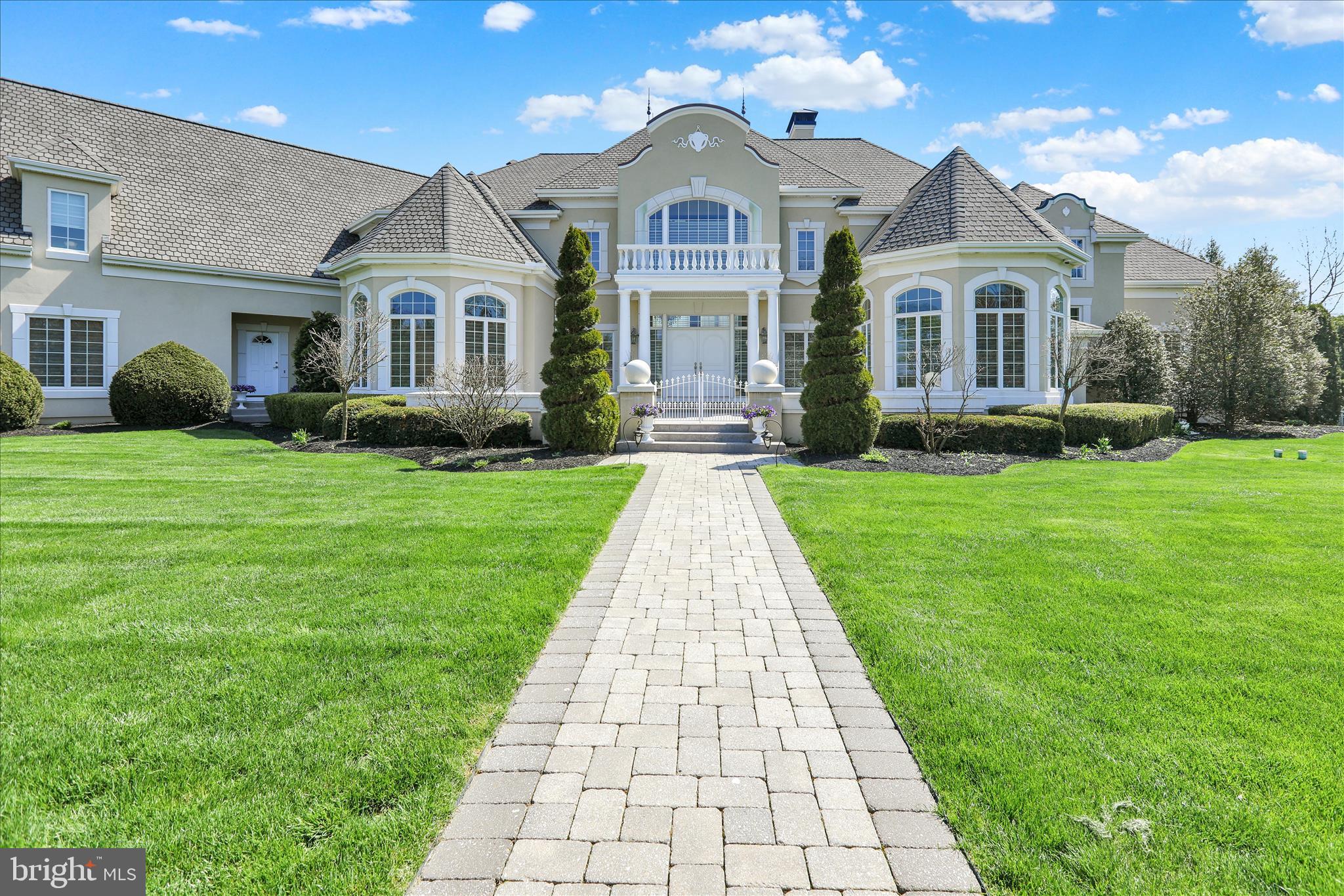 1000 Bluestone Drive Lititz, PA 17543 - Photo 2 of 132 a front view of a house with a garden