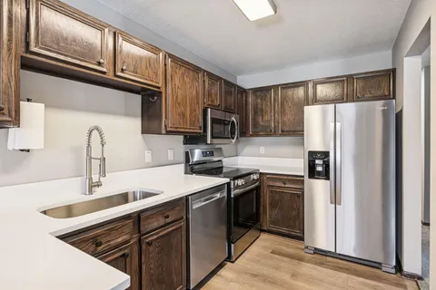 $265,000 | 1118 145th Street East, Burnsville, MN 55337