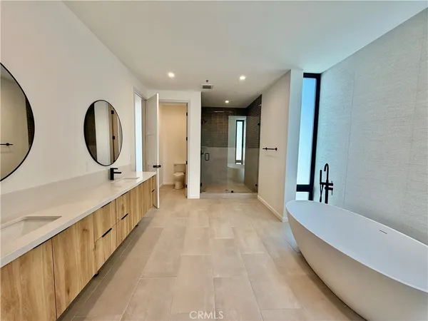$8,500 | 243 Seal Beach Boulevard, Seal Beach, CA 90740
