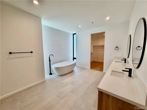$8,500 | 243 Seal Beach Boulevard, Seal Beach, CA 90740