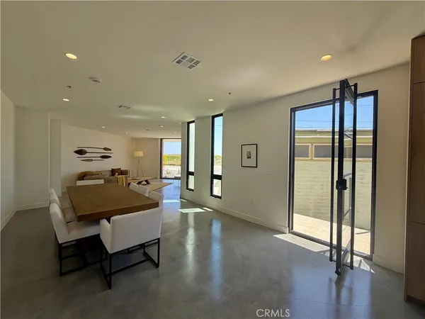 $8,500 | 243 Seal Beach Boulevard, Seal Beach, CA 90740