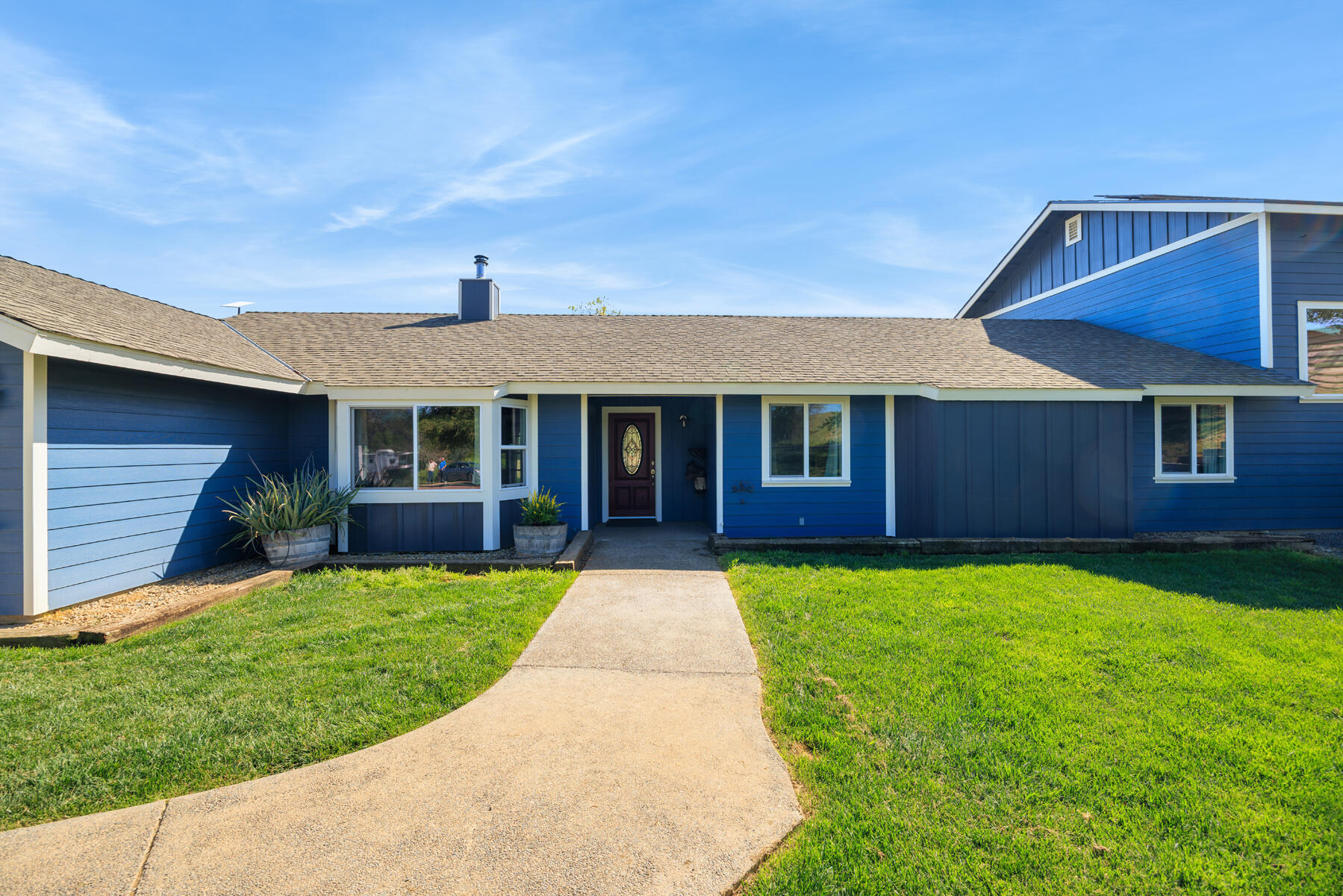 31393 Dahlem Drive Exeter, CA 93221 - Photo 4 of 79 04 - Exterior of Front Door