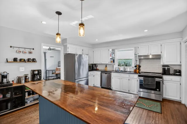 $599,900 | 21 Manchester Road, Charleston, SC 29407