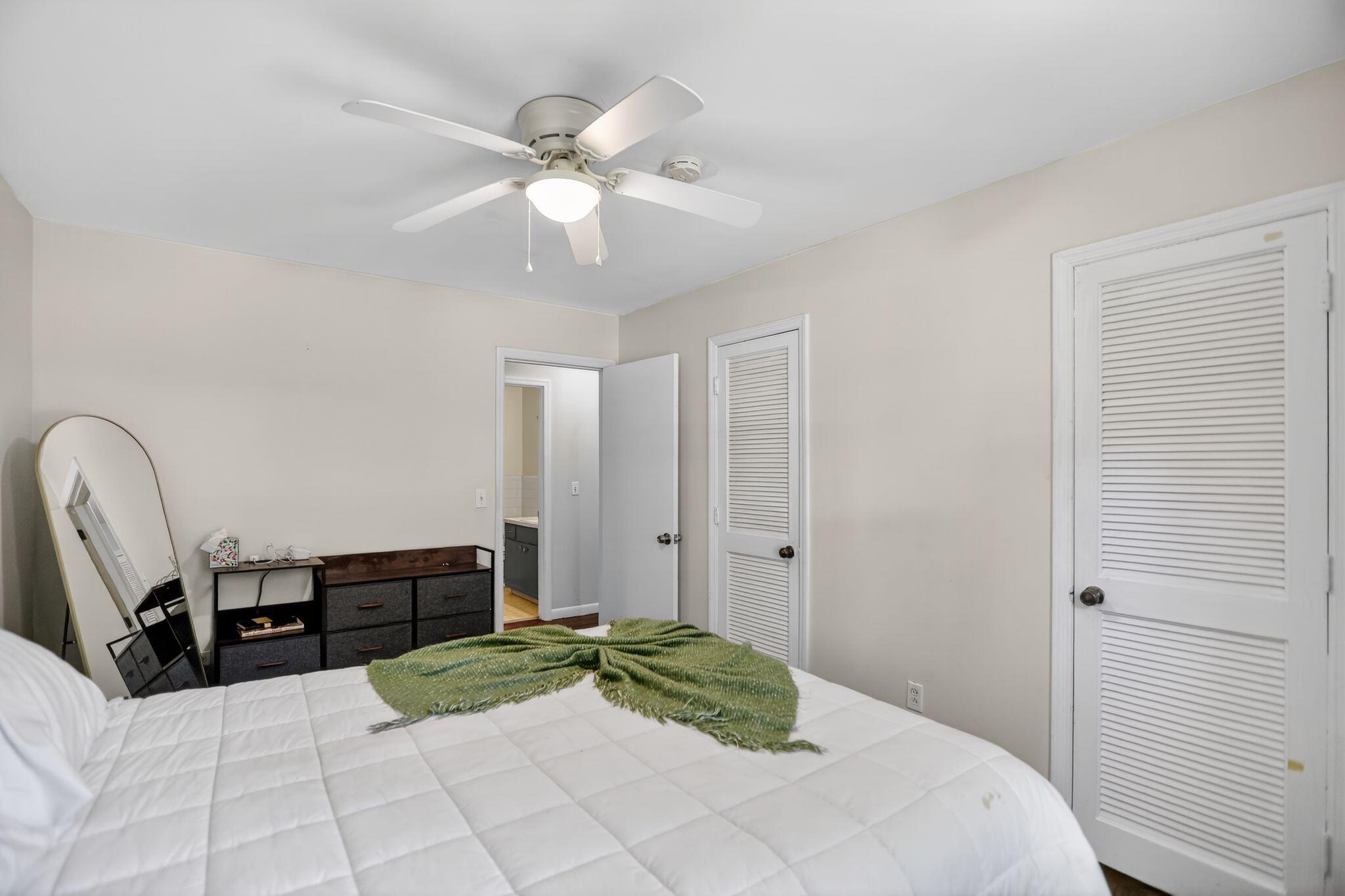 21 Manchester Road Charleston, SC 29407 - Photo 18 of 31 25_21_Manchester_Rd_Charleston_SC_29407-