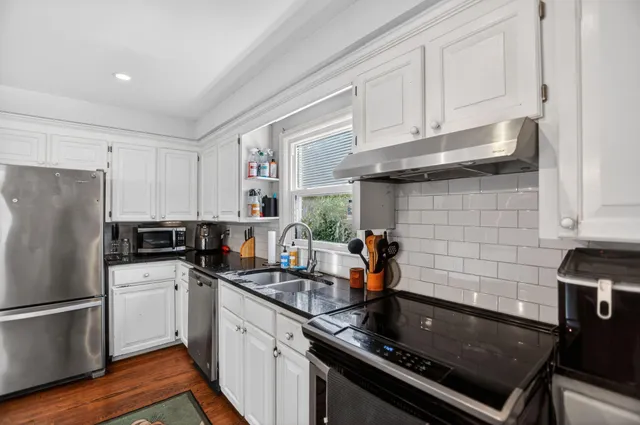 $599,900 | 21 Manchester Road, Charleston, SC 29407