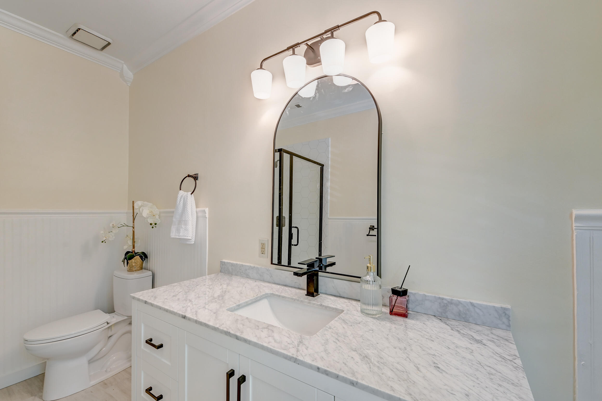 116 Rutledge Avenue, Unit A Charleston, SC 29401 - Photo 17 of 56 DSC_3865_6_7_8_9