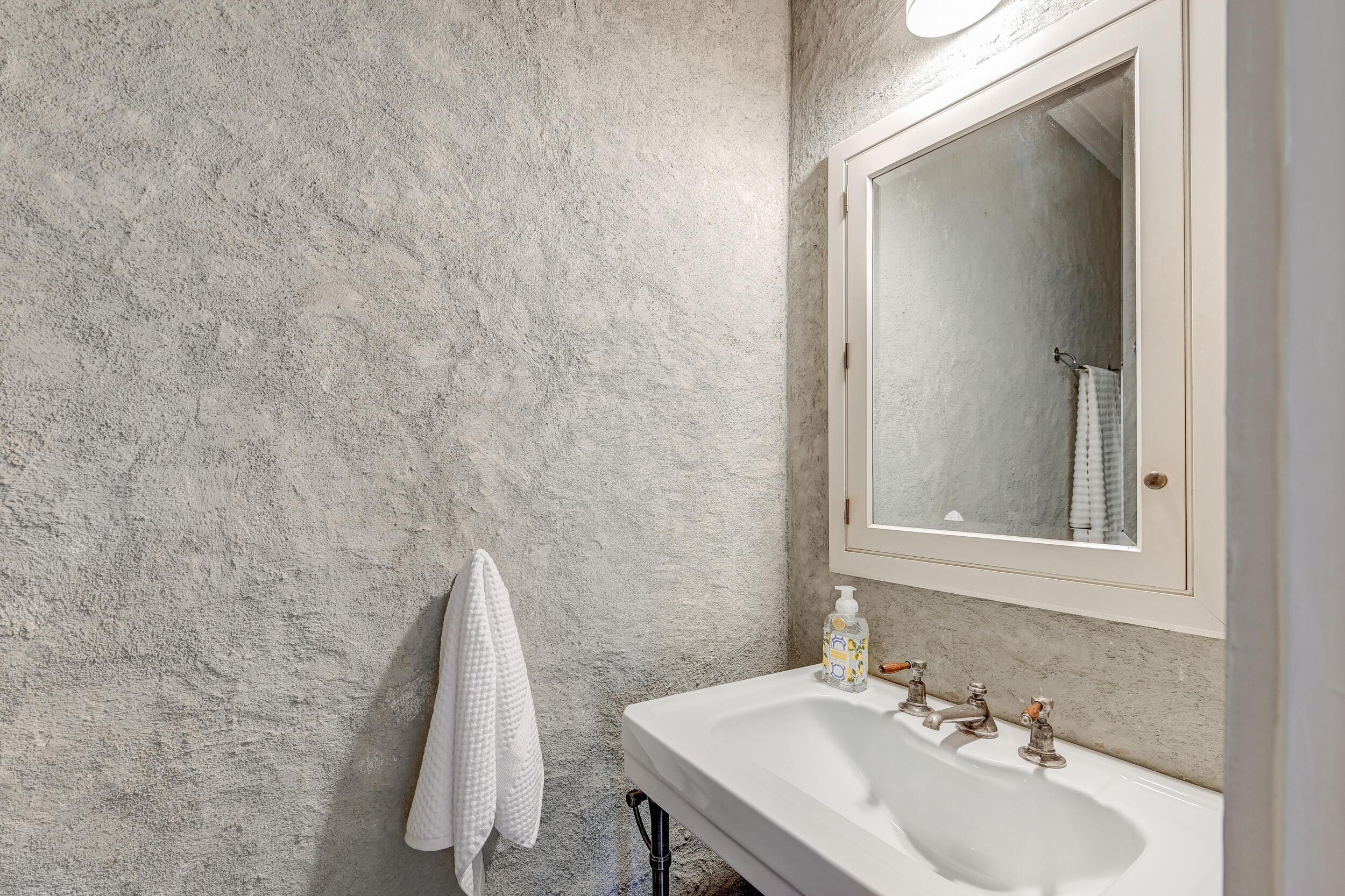 116 Rutledge Avenue, Unit A Charleston, SC 29401 - Photo 22 of 56 DSC_3900_1_2_3_4