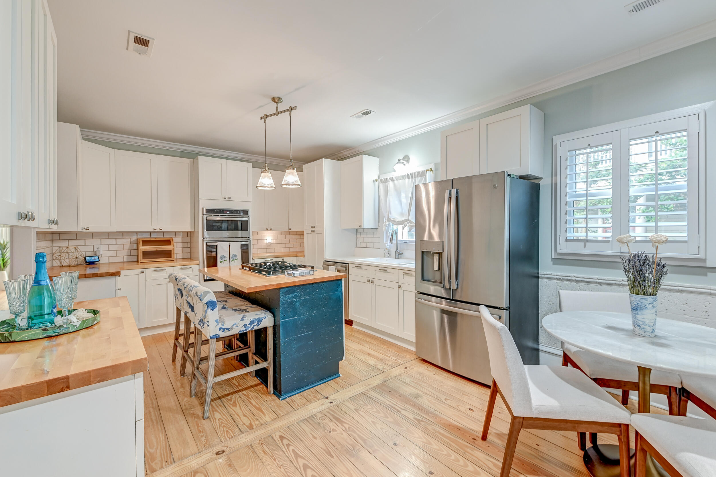 116 Rutledge Avenue, Unit A Charleston, SC 29401 - Photo 4 of 56 DSC_3231_2_3_4_5