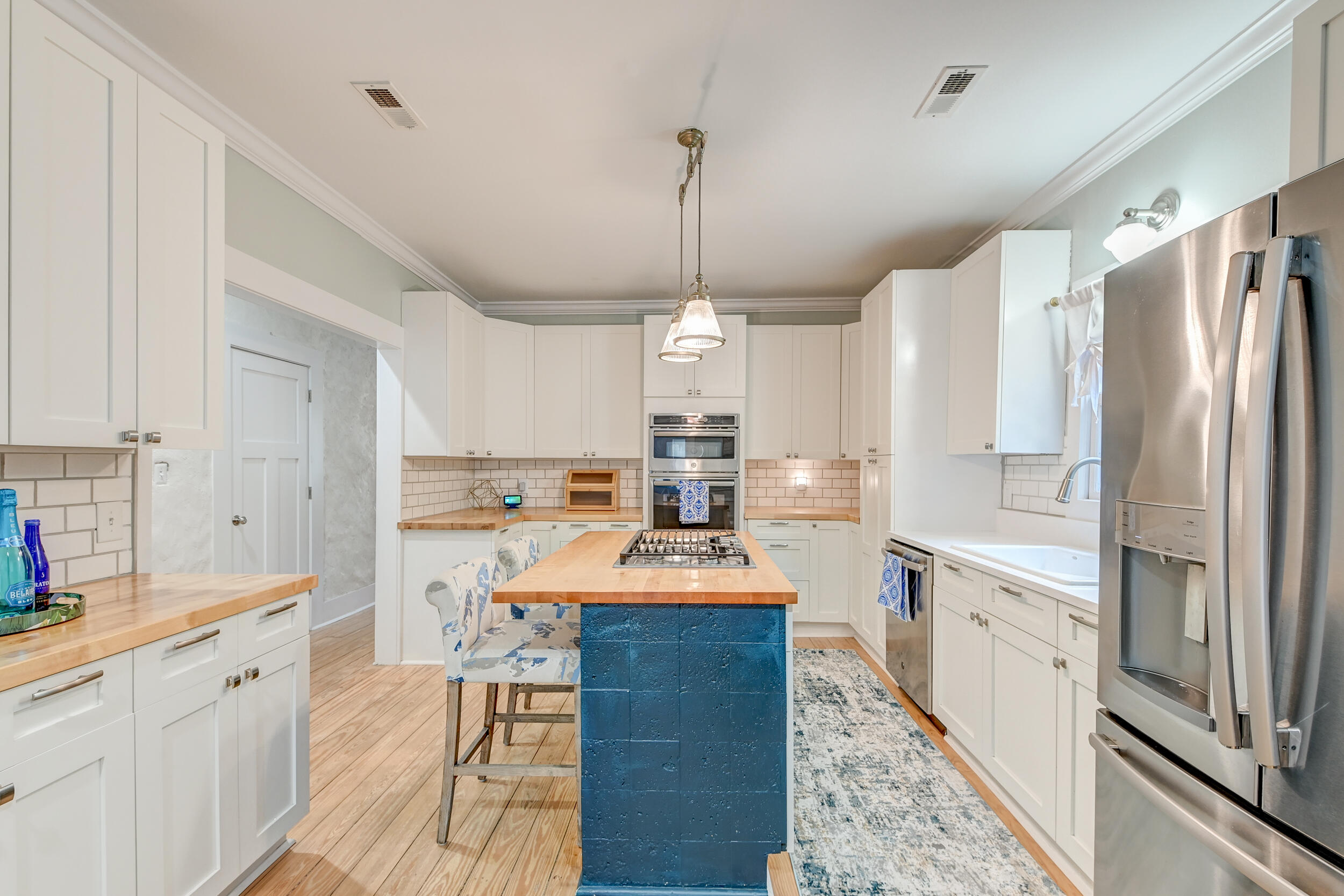 116 Rutledge Avenue, Unit A Charleston, SC 29401 - Photo 5 of 56 DSC_3800_1_2_3_4