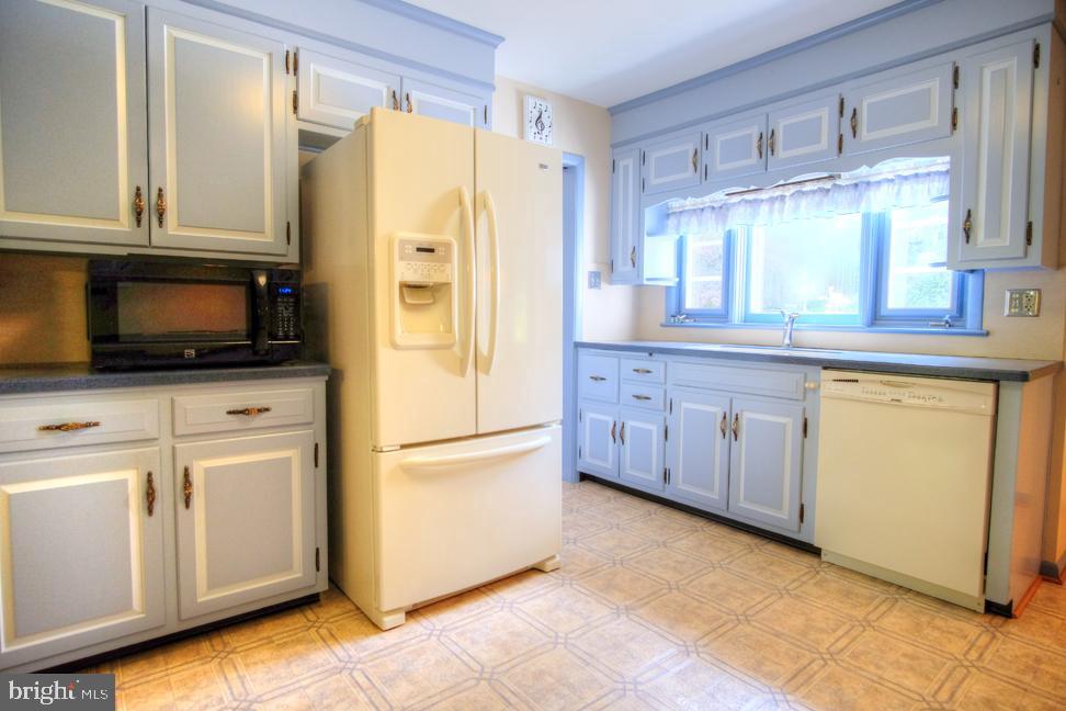 1420 Clayton Road Lancaster, PA 17603 - Photo 21 of 47 Gallery Image 21