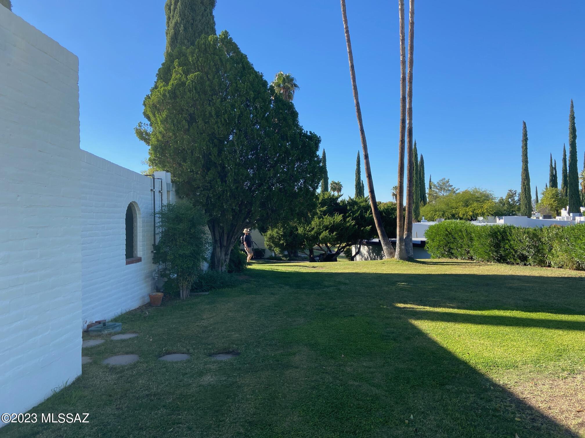 636 West Roller Coaster Road Tucson, AZ 85704 - Photo 35 of 41