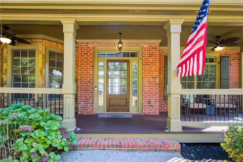 $899,900 | 322 Tupelo Trail, Canton, GA 30114