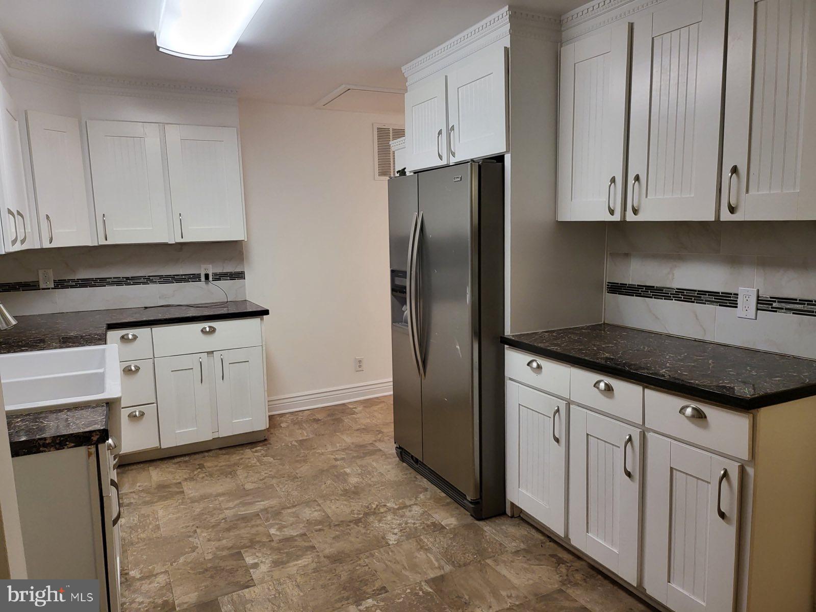 337 Wheat Road Vineland, NJ 08360 - Photo 3 of 22 Gallery Image 3
