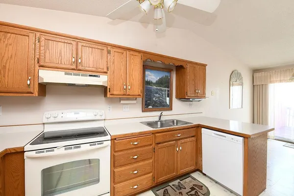 $255,900 | 2730 35th Avenue South, Fargo, ND 58104