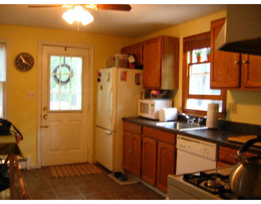 15 Greenhill Farm Road, Unit 15 Haverhill, MA 01832 - Photo 3 of 10 Gallery Image 3