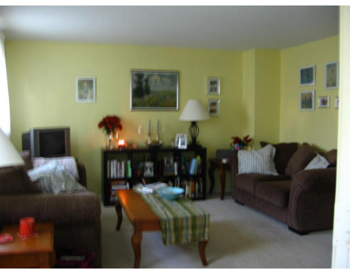 15 Greenhill Farm Road, Unit 15 Haverhill, MA 01832 - Photo 4 of 10 Gallery Image 4