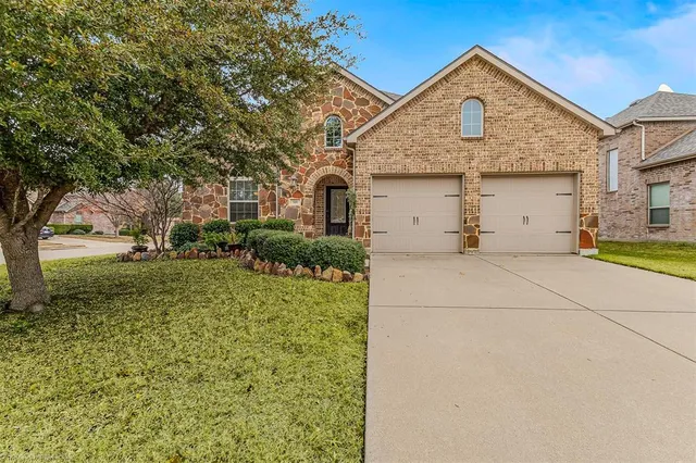 $360,000 | 501 Elmgrove Trail, Forney, TX 75126