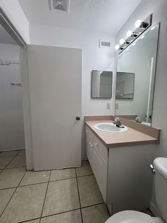 $950 | 235 Mango Drive, Unit B, Davenport, FL 33897
