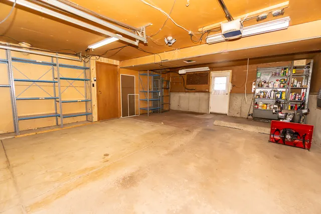 $442,500 | 1908 Capri Lane, Schaumburg, IL 60193