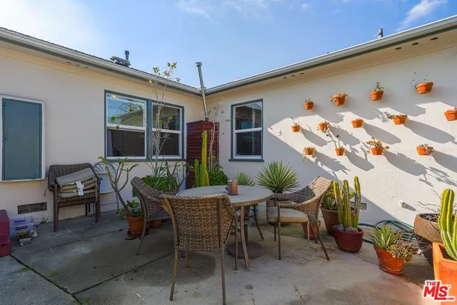 $6,500 | 5615 Wenlock Street, Los Angeles, CA 90016