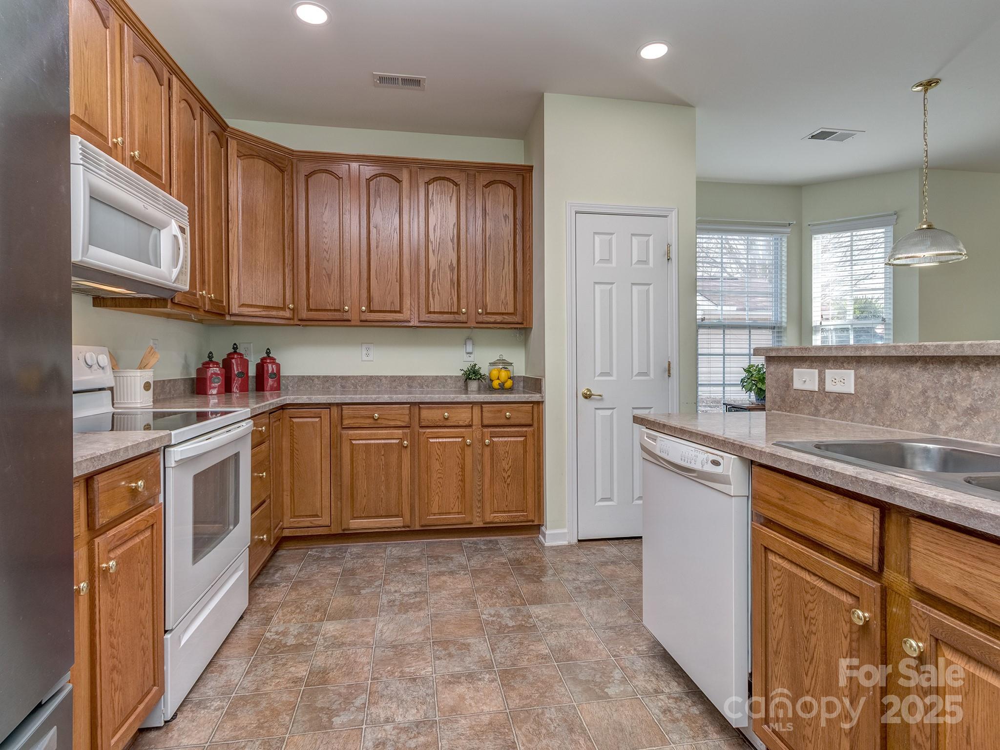841 Platinum Drive Fort Mill, SC 29708 - Photo 11 of 38 Gallery Image 11