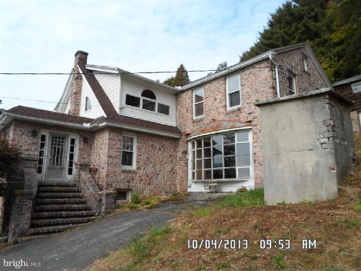 1481 Valley Road Tamaqua, PA 18252 - Photo 5 of 25 Gallery Image 5
