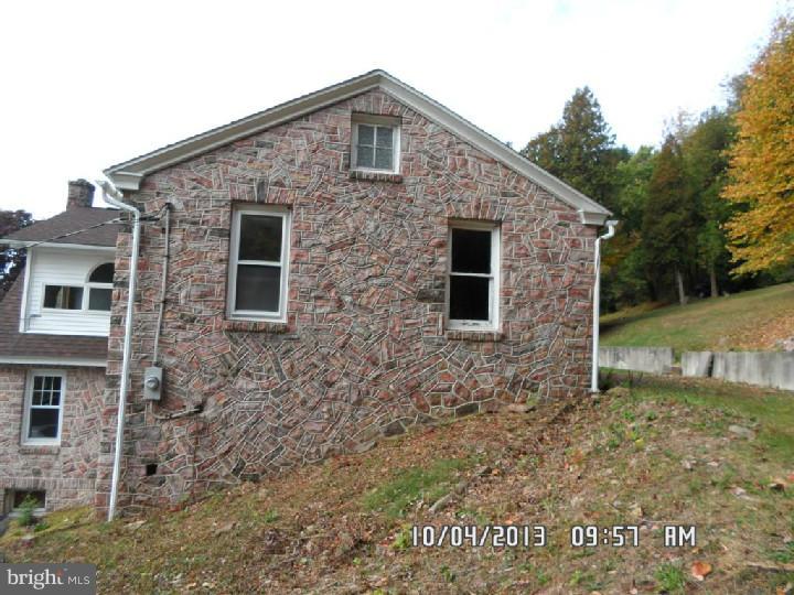 1481 Valley Road Tamaqua, PA 18252 - Photo 8 of 25 Gallery Image 8