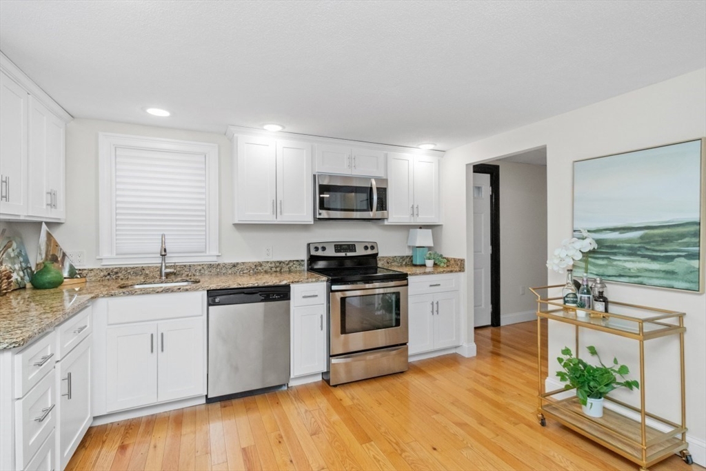 426 R Saratoga Street Boston, MA 02128 - Photo 11 of 32 Gallery Image 11