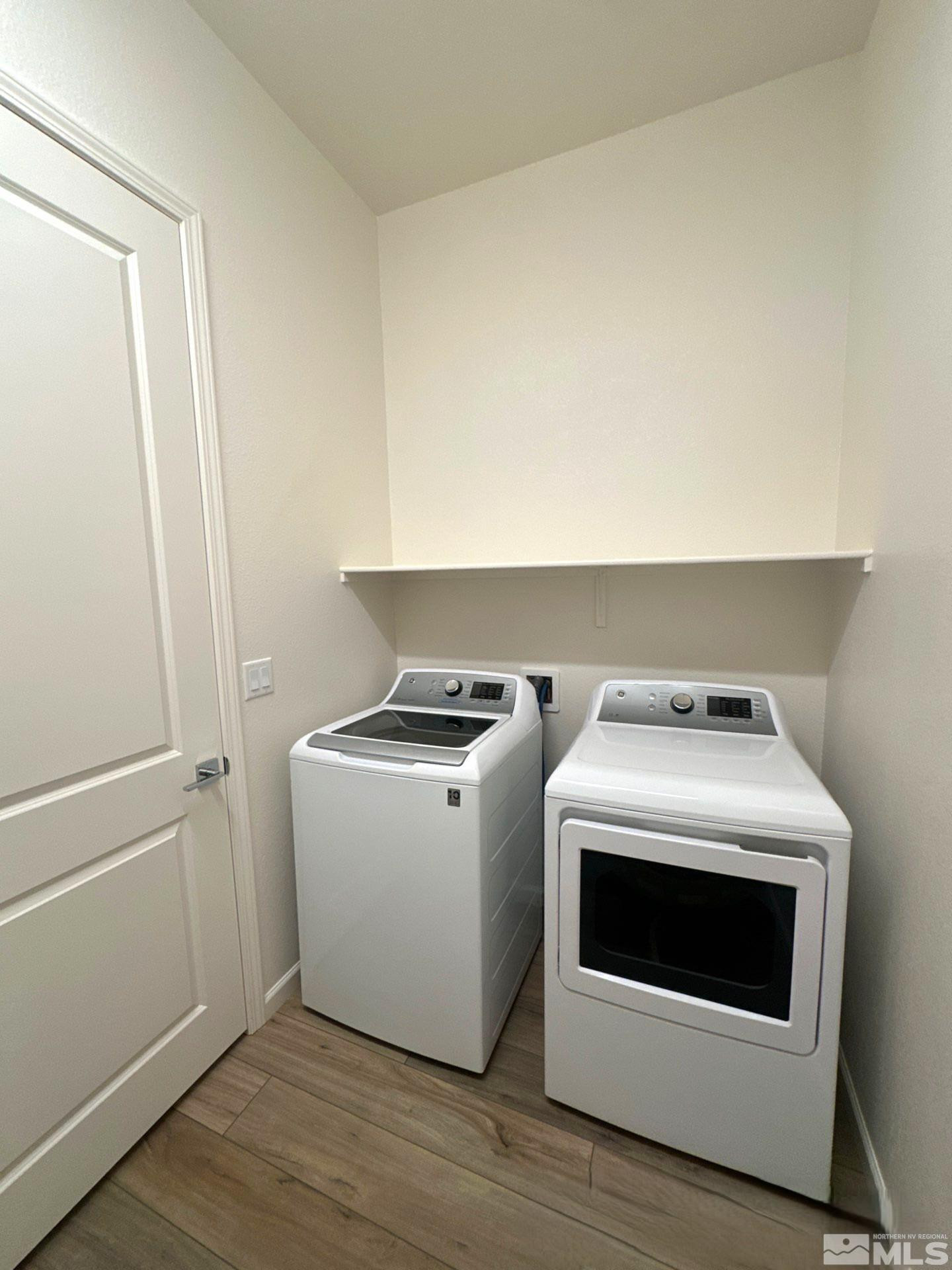 2494 Metolius Drive Sparks, NV 89436 - Photo 21 of 22 a utility room with dryer and washer