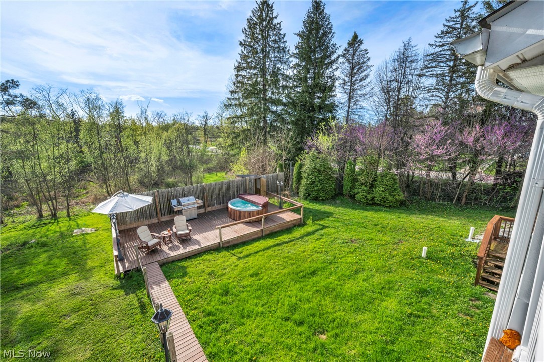 Custom deck with endless possibilities. Used to have a Hot Tub that was removed