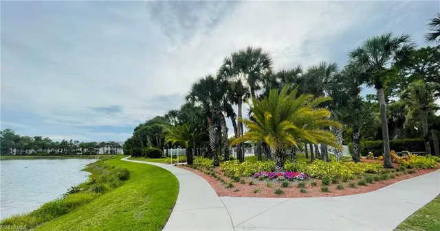 $4,000 | 153 Gabriel Circle, Unit 3003, Naples, FL 34104