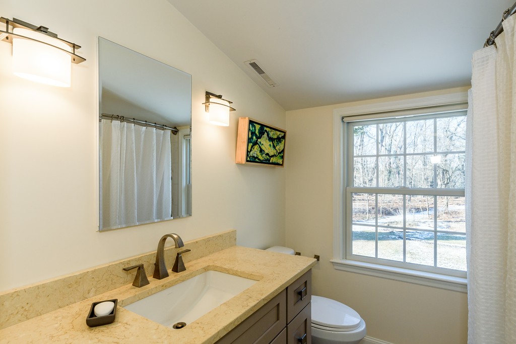 643 Boston Post Road Weston, MA 02493 - Photo 24 of 27
