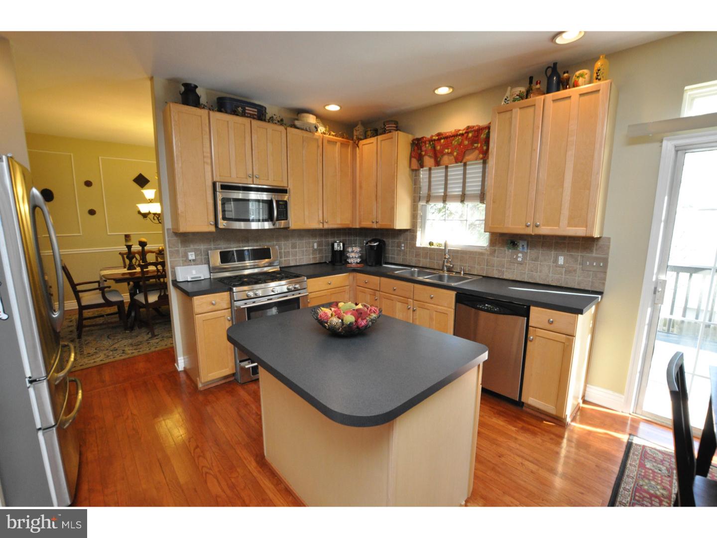 30 Inverness Drive Delran, NJ 08075 - Photo 3 of 21 Gallery Image 3